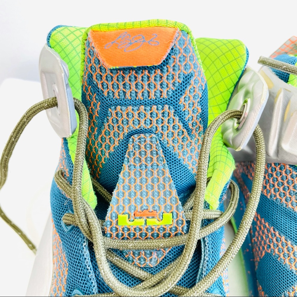 Nike LeBron XII GS 12 'Trillion Dollar Man' Reflective Blue/Bright Orange 6.5Y - Picture 12 of 15